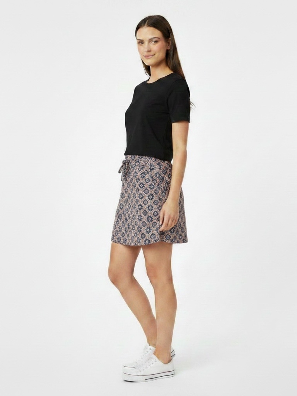 NWT • Renee C. Blue and Pink Patterned Drawstring Skirt • Medium
